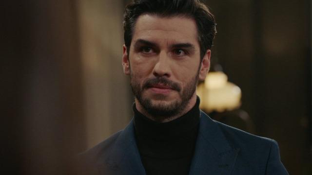 Aldatmak’ın Behram’ı Aras Aydın’ın eşi güzelliğiyle adeta büyüledi! “Ne şanslı adamsın”