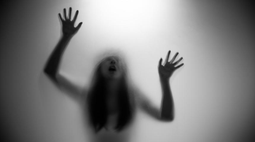 Zihinsel engelli kadın, cinsel saldırı sonrası intihar etti! Mide bulandıran detaylar: Yatak odasına götürüp kıyafetlerini çıkardı...