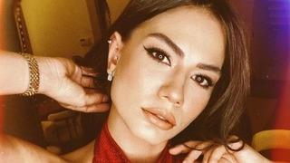 Demet Özdemir bikinili pozuyla mest etti! Beğeni butonu çöktü