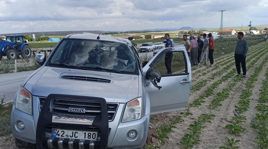 Konya'da kamyonetin takla atması sonucu 5 kişi yaralandı