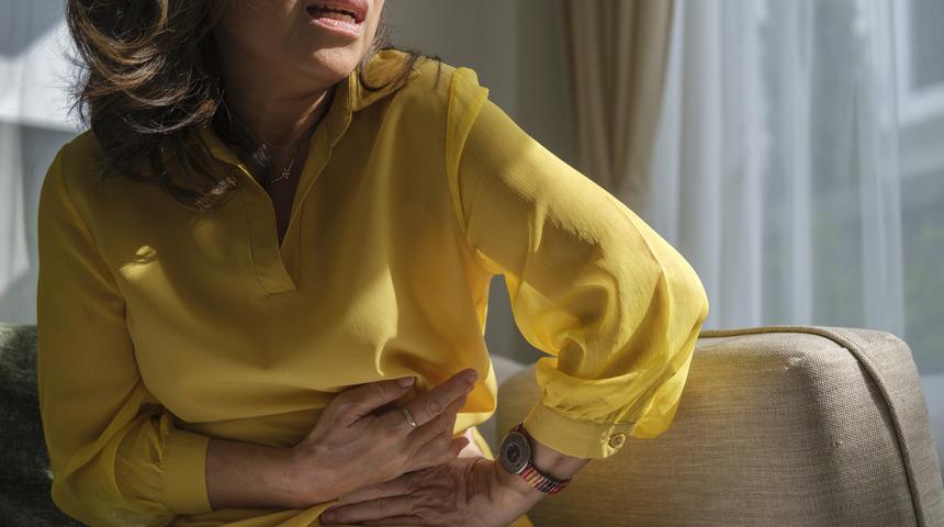 Mide ağrısı nasıl geçer, geçmeyen mide ağrısı neden olur? Mide ağrısı neden olur, ne iyi gelir?