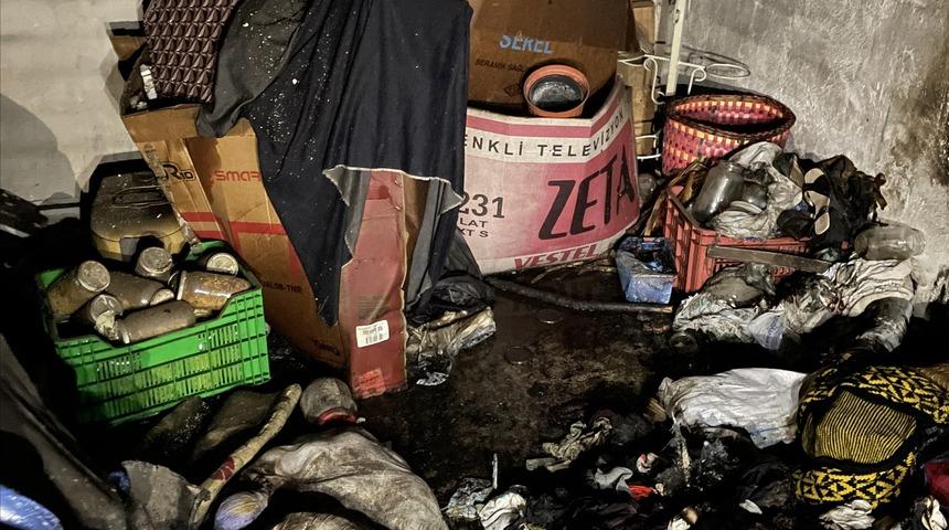 Karabük'te bir binada çıkan yangında 2 kişi dumandan etkilendi