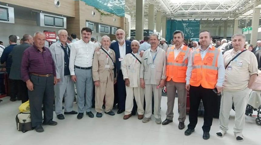 Kütahya’da 186 kişilik hacı adayı kutsal topraklara uğurlandı