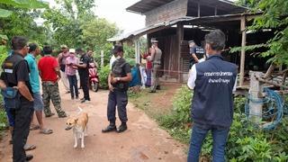 Yatalak eşiyle saatlerce kavga etti! Öfkelenen koca evini ateşe vererek karısını öldürdü