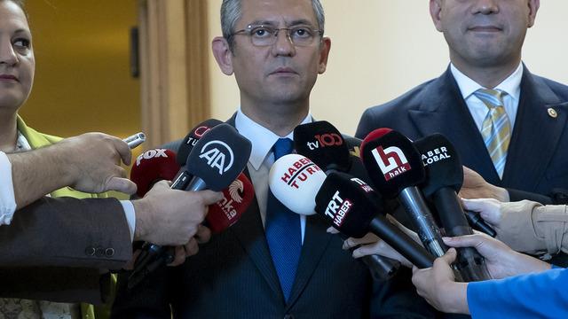 CHP’de Kurultay tarihi belli oldu! Kılıçdaroğlu aday olacak mı? Özgür Özel’den yeni açıklama geldi…