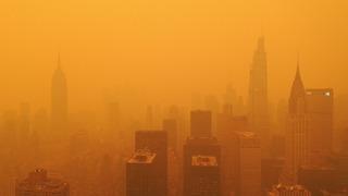 New York'u tamamen kapladı! Gökyüzü kızıla büründü, 'sokağa çıkmayın' uyarısı yapıldı