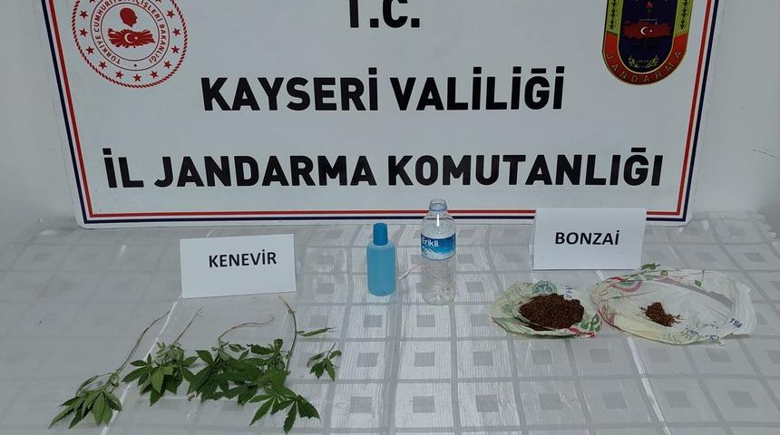 Kayseri'deki uyuşturucu operasyonunda 3 zanlı gözaltına alındı