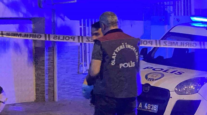 Bıçaklı kavgada 1’i ağır 4 kişi yaralandı