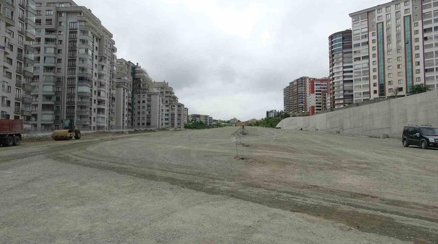 Türkiye’nin en maliyetli şehir içi yollarından Kanuni Bulvarı’nda çalışmalar hız kesmiyor