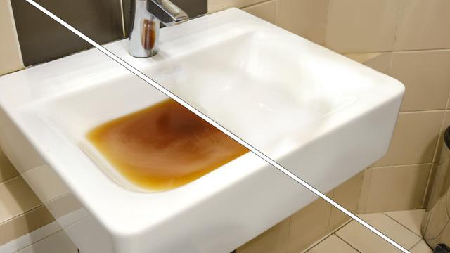 Tıkanmış lavabo giderlerini anında açıyor! Tesisatçıların gizli sırrı