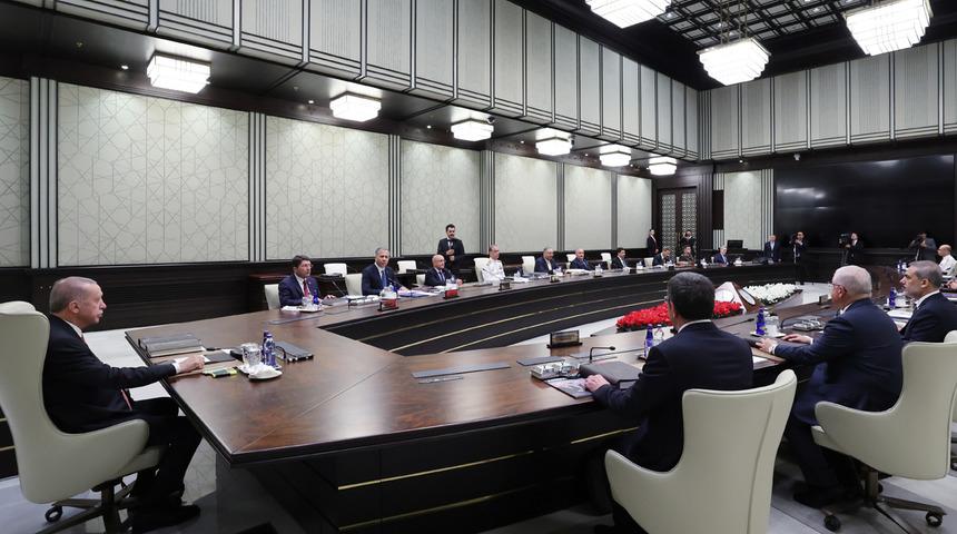 SON DAKİKA | Yeni dönemin ilk MGK Toplantısı sona erdi! Kritik bildiride Suriyelilerin geri dönüşüyle ilgili dikkat çeken mesaj