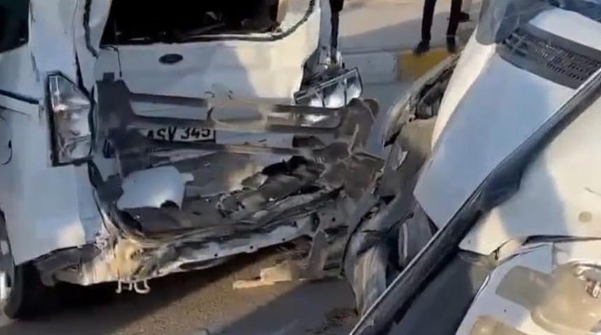 Van'da trafik kazası: 2 kişi yaralandı