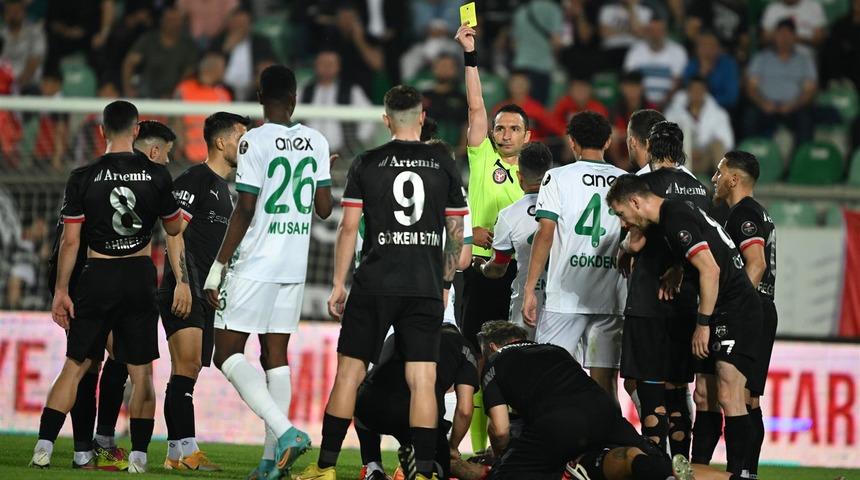 MAÇ SONUCU: Süper Lig'e yükselen son takım Pendikspor oldu! Üç gol, bir kırmızı ve zafer...