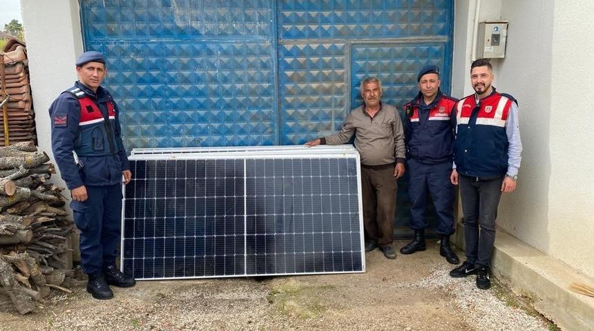 Uşak JASAT, 4 ilde hırsızlık yapan GES &ccedil;etesini &ccedil;&ouml;kertti