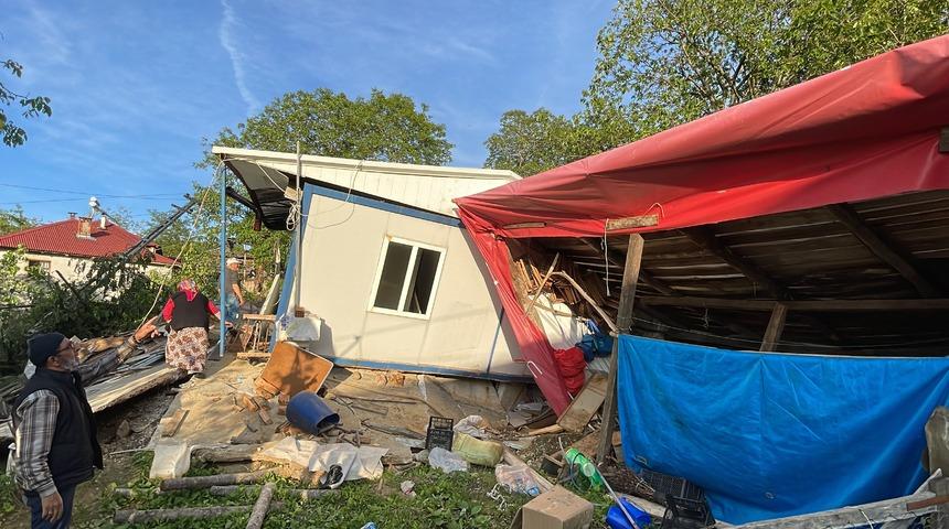 4 evi kullanılamaz hale getirdi! AFAD ekipleri, inceleme gerçekleştirdi... "30 senelik emeğim gitti"