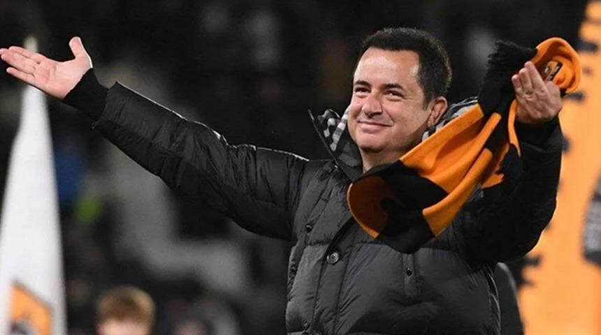 Acun Ilıcalı bir takım daha satın aldı! Sosyal medya hesabından Shelbourne FC'nin hisselerini aldığını duyurdu