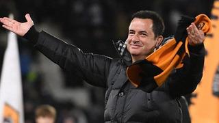 Acun Ilıcalı bir takım daha satın aldı! Sosyal medya hesabından Shelbourne FC'nin hisselerini aldığını duyurdu