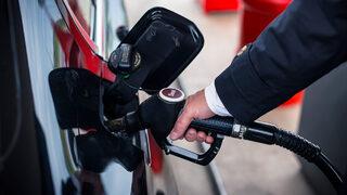 Akaryakıt fiyatlarına indirim mi gelecek? MHP duyurdu! Benzin, mazot ve akaryakıt fiyatlarında indirim olacak mı?