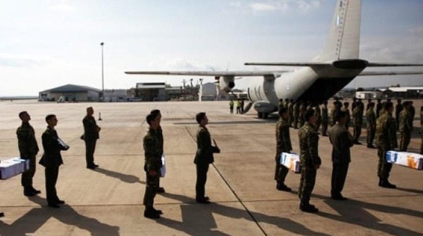 Askerlerin cenazeleri 54 yıl sonra g&ouml;t&uuml;r&uuml;ld&uuml;