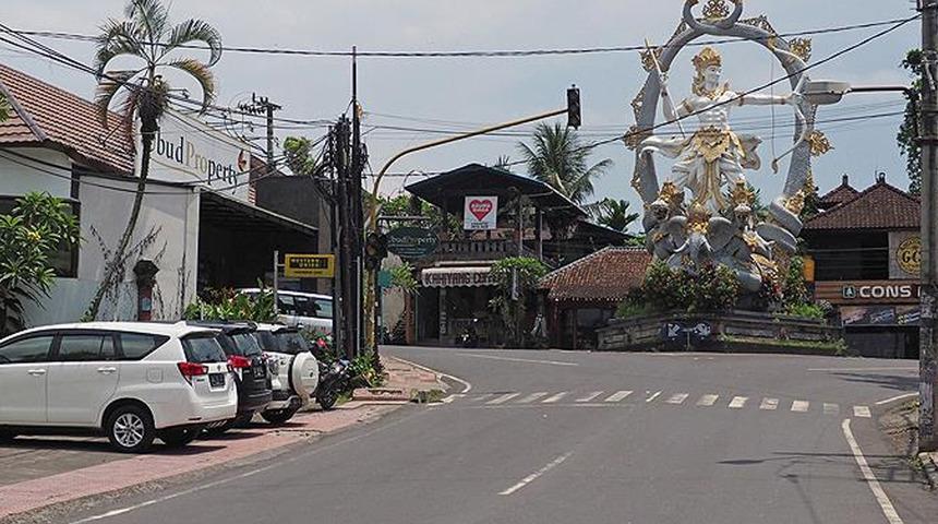 Dünyanın en ünlü turistik mekanları arasında... Bali Adası'nda yabancı turistlere yönelik yeni kurallar!