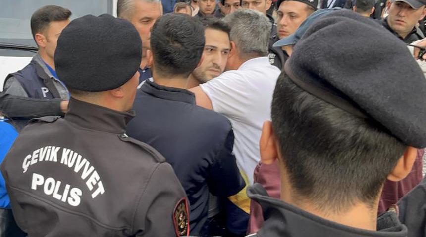 Eylemci zannedilerek gözaltına alındı... Serbest bırakılınca bakın ne yaptı!