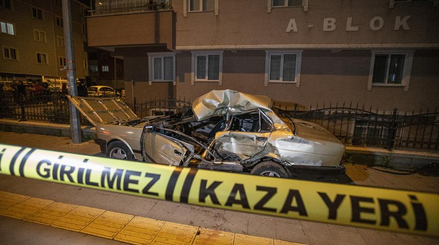 Erzurum'da feci kaza! Park halindeki araca çarptı: 1 ölü, 1 yaralı