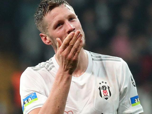 Beşiktaş yönetimine haber gönderdi! ''Beni alın''