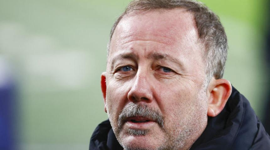 Fenerbahçe için Sergen Yalçın iddiası! ''Çok önemli bir arkadaşım mesaj attı'' diyerek duyurdu