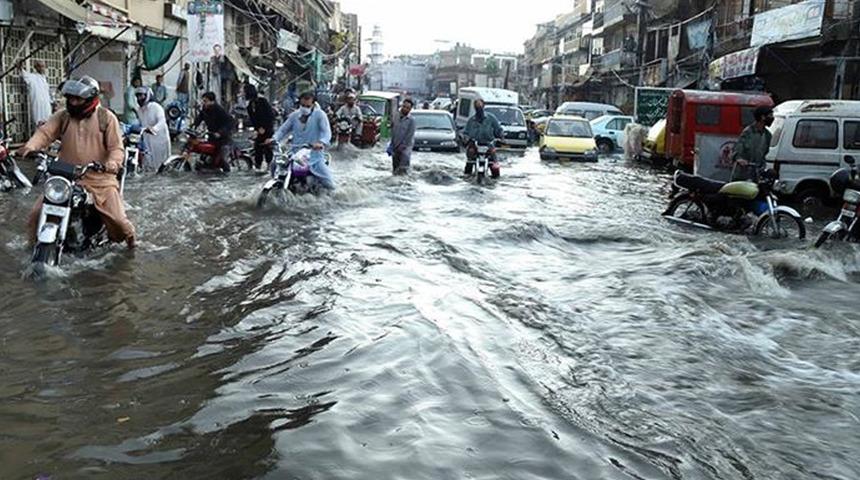 Pakistan'da şiddetli yağışlar sebebiyle 19 kişi öldü