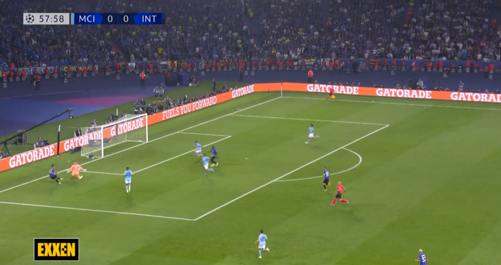 Son dakika: Manchester City - Inter finalinde kaçan pozisyon, izleyenleri şaşkına çevirdi! Pep Guardiola, o anları yerde takip etti... G2
