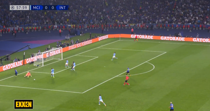 Son dakika: Manchester City - Inter finalinde kaçan pozisyon, izleyenleri şaşkına çevirdi! Pep Guardiola, o anları yerde takip etti... G3