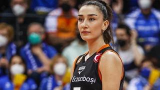 Voleybolcu Hande Baladın tatil pozlarıyla hayranlarını mest etti! Bu kadar güzel olunur mu?