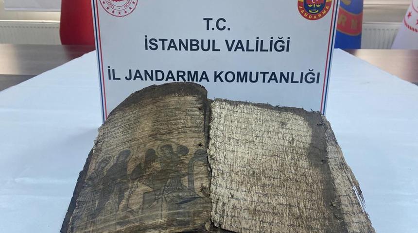 Operasyonda ele geçirildi! 1100 yıllık olduğu değerlendiriliyor
