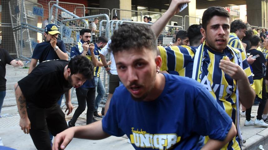 Türkiye Kupası finalinden önce arbede! Polis biber gazıyla müdahale etti...