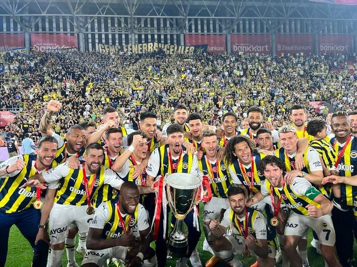 Ziraat Türkiye Kupası'nda şampiyon Fenerbahçe! Batshuayi duble yaptı, Sarı-Lacivertliler Başakşehir'i 2-0 mağlup etti G1