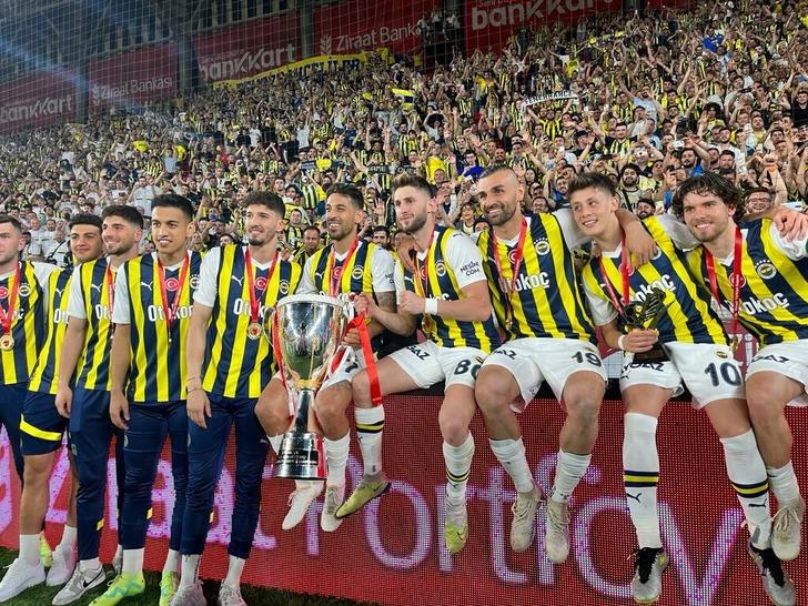 Ziraat Türkiye Kupası'nda şampiyon Fenerbahçe! Batshuayi duble yaptı, Sarı-Lacivertliler Başakşehir'i 2-0 mağlup etti G3