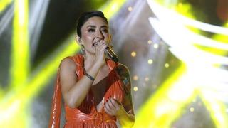 Melek Mosso sahnede özür diledi: Sizlerle helalleşmek istiyorum