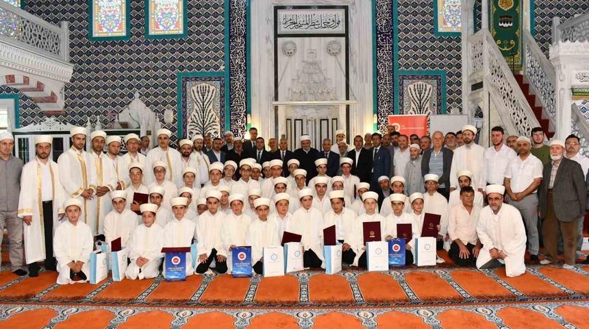 Çorlu’da hafızlık icazet töreni düzenlendi