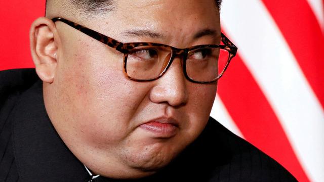 Kuzey Kore'de dünyanın konuştuğu karar: Kim Jong-Un bu 3 kelimeyi yasakladı! Sebebi şaşkına çevirdi...