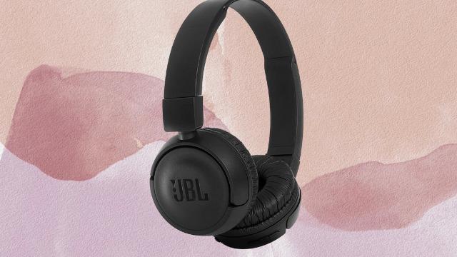 Fiyatı 999 TL'ye düştü! Çok satan fiyat performans ürünü JBL kulaklıkta fırsat