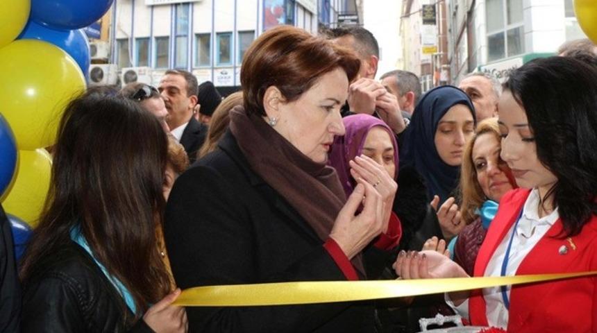 Meral Akşener elindeki son anketi a&ccedil;ıkladı!