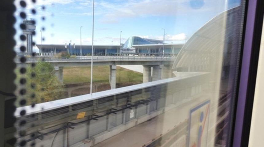 Son dakika Sofya'da bomba paniği! Havalimanı boşaltıldı