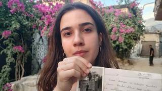 49 yıllık mektup: Hatay'daki enkazdan çıktı! Okurken boğazı düğümlendi... İçinde yazanlar yürek yaktı 'Bu kadar korunmuş yırtılmamış'