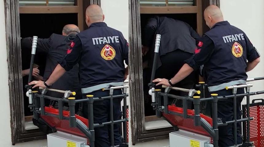 Törende şaşırtan anlar! Belediye başkanı belediye binasına 2. katın penceresinden girdi