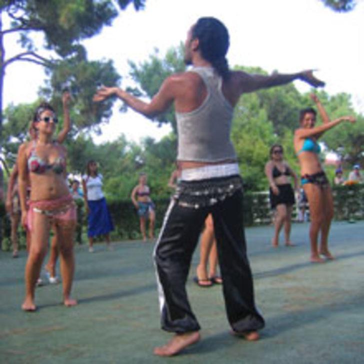 90'ların Efsane İsmi Zenne Alex Sahnede