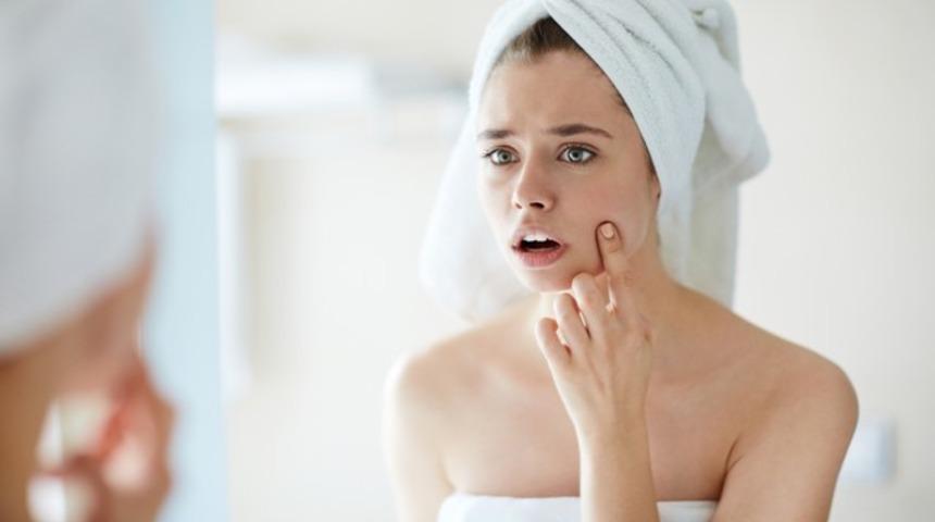 G&uuml;zellik uğruna cildinizi mahvetmeyin! Evde yapılan yanlış uygulamalara dikkat