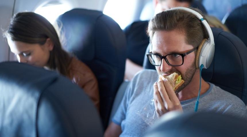 U&ccedil;aktayken damak tadimiza neler oluyor? 