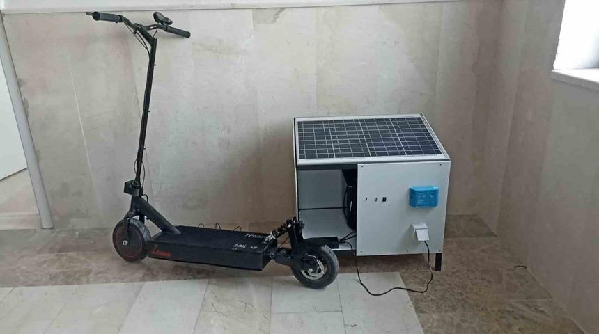 Lise öğrencileri elektrikli scooter üretti, saatte 30 kilometre hız yapabiliyor