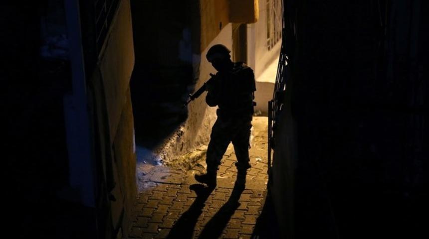 DEAŞ'lı ter&ouml;riste gece yarısı baskını