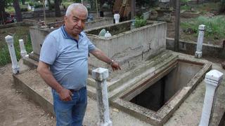 Mezarlıkta 15 yıllık hummalı çalışmanın gizemi ölünce anlaşıldı! Milyonlar harcamış! Vasiyetini yerine getirmek için gittiklerinde bir de gördüler ki…